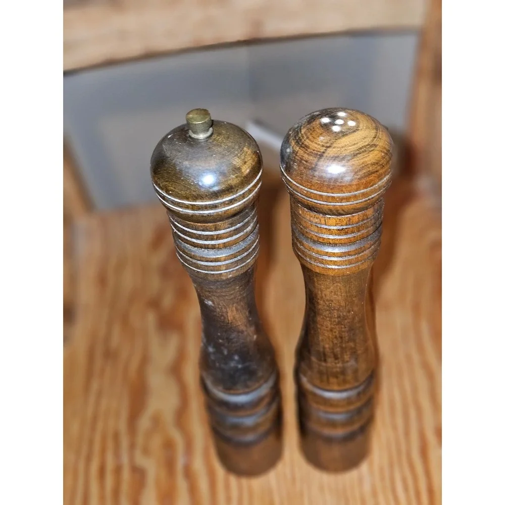 Vintage Imperial Wooden Salt Shaker And Pepper Grinder Set Tall Medium Wood